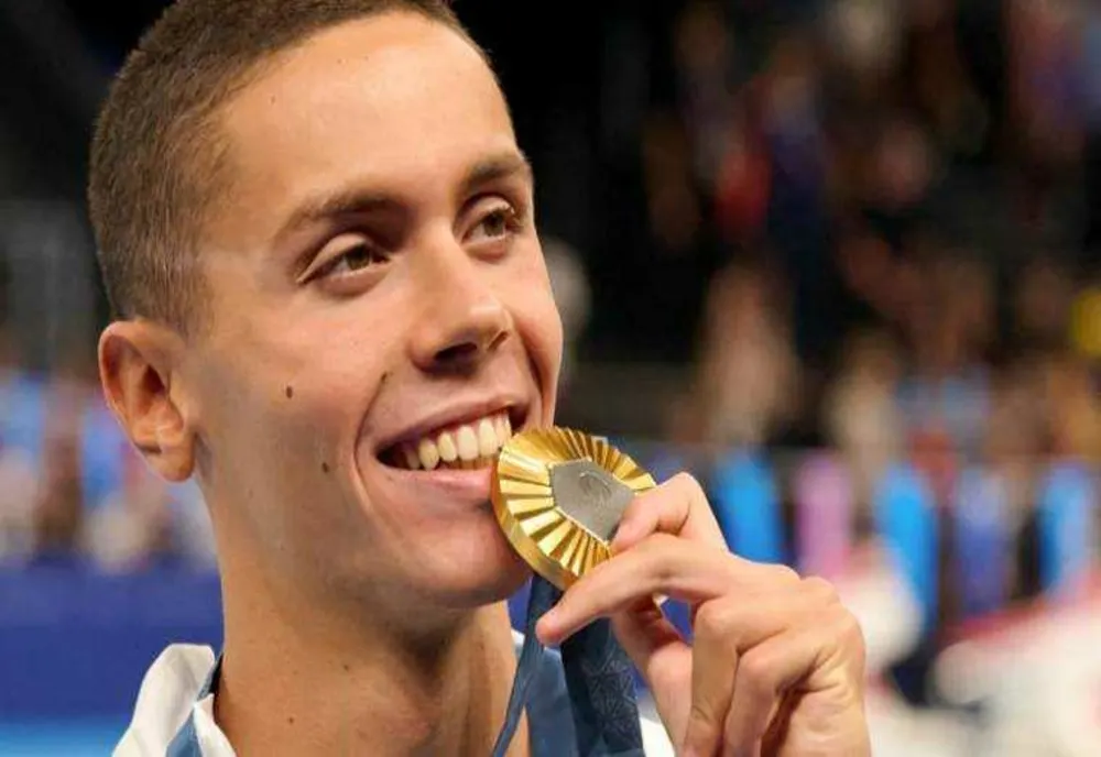 DAVID POPOVICI, REGELE ÎNOTULUI ÎN SINGAPORE! SPORTIVUL ROMÂN A CÂŞTIGAT MEDALIA DE AUR LA 100 METRI LIBER 