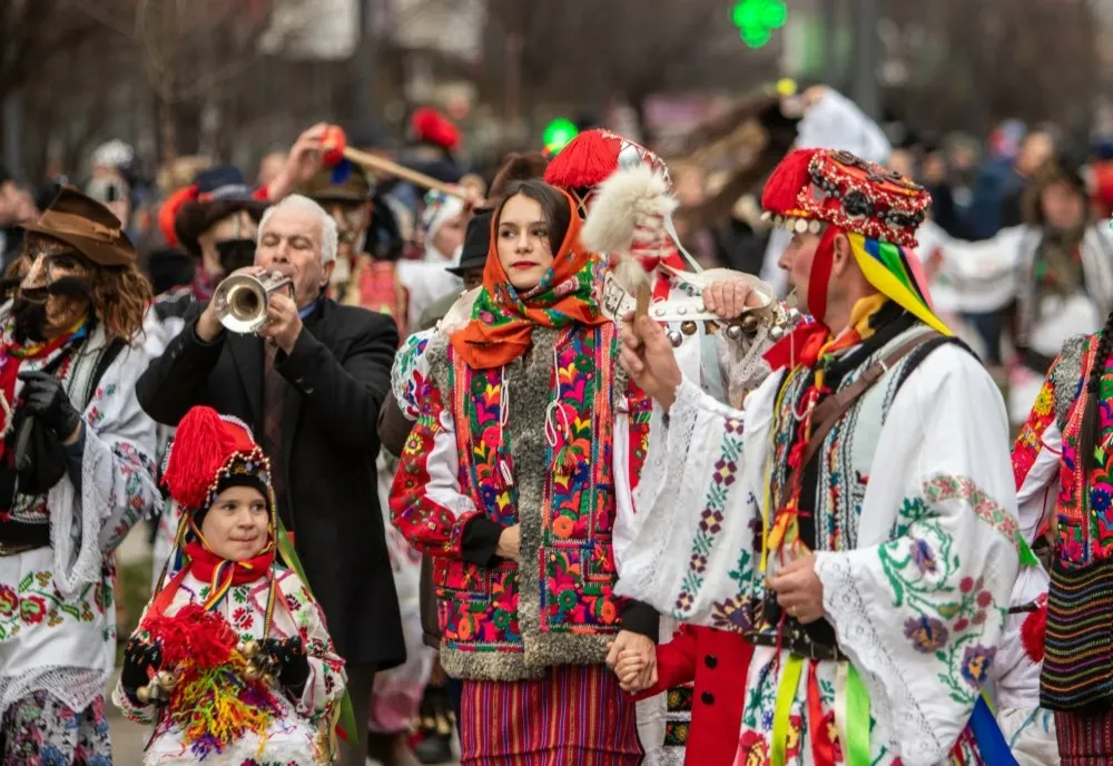 TRADIŢII DE ANUL NOU