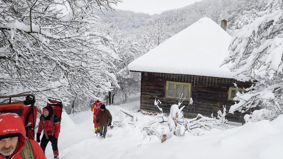 Sat din Valcea inzapezit