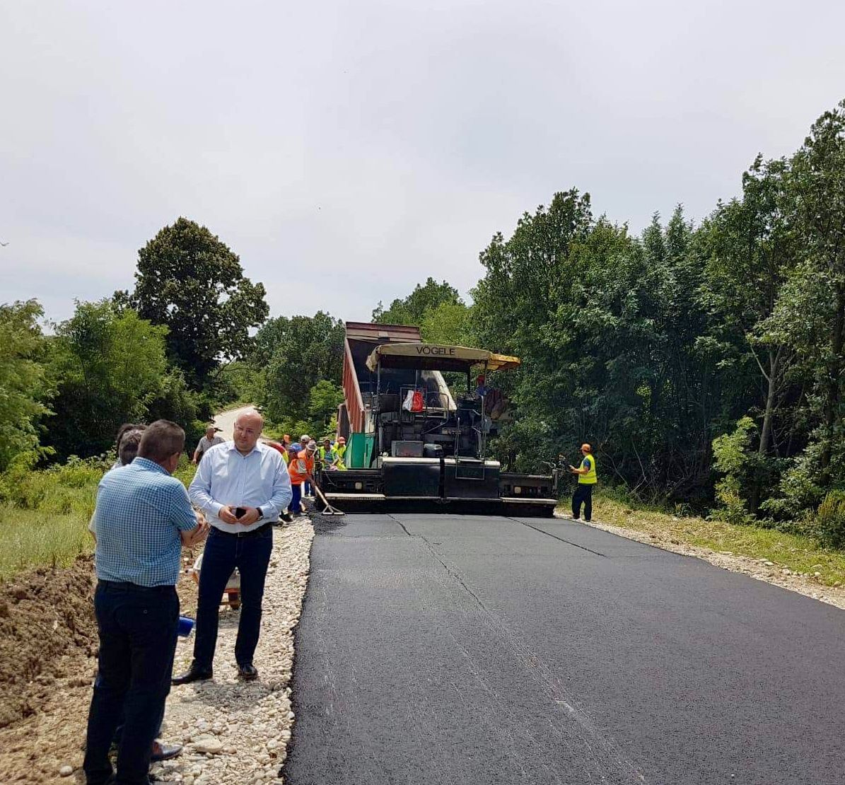 04642D22-053B-42FC-9D13-0C885F51B956