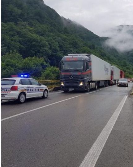 E144F143-D317-474A-9947-4C0AB803021D