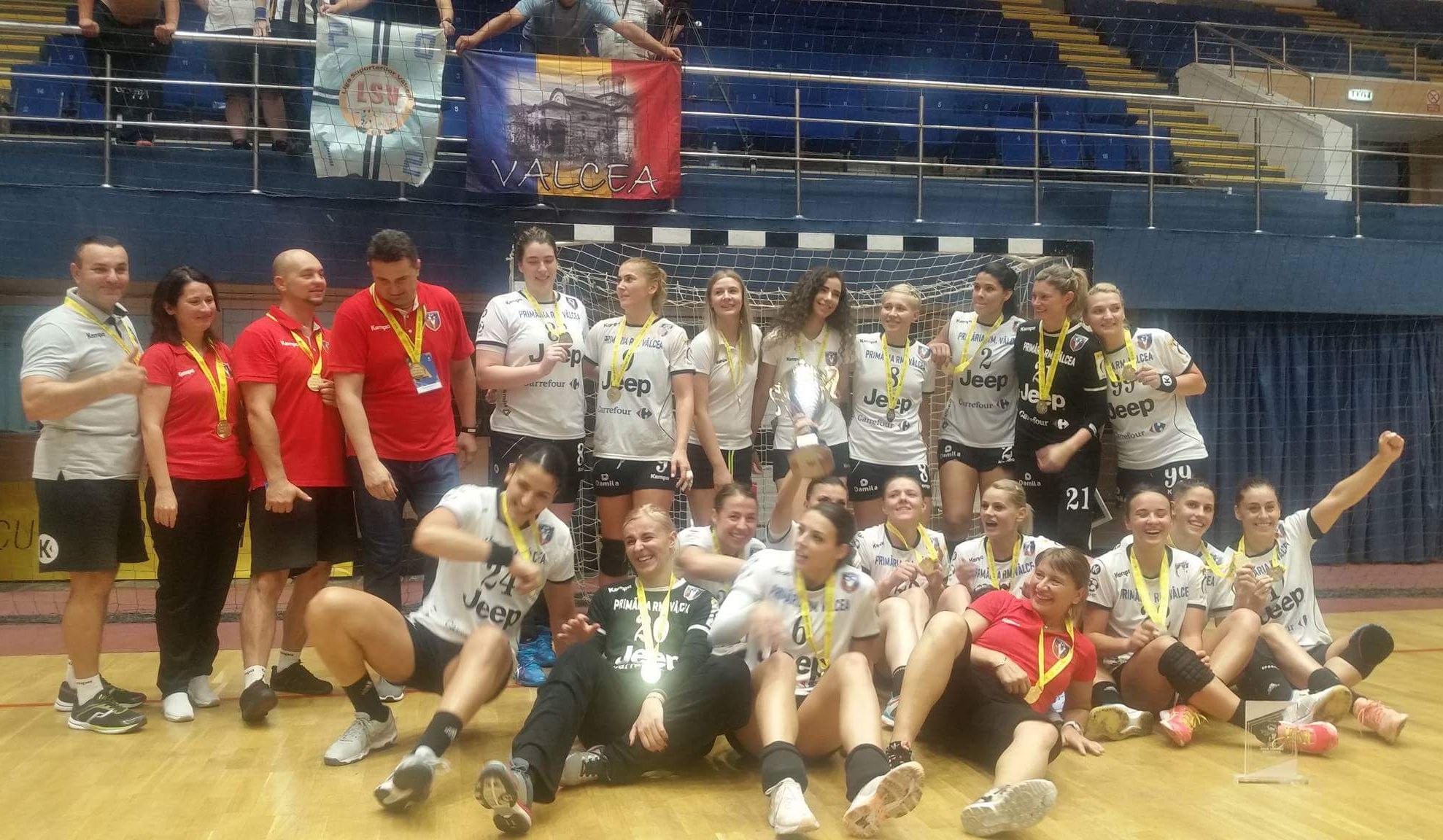 FD85150C-06D4-4658-BAD3-1FBABE3DDCC8