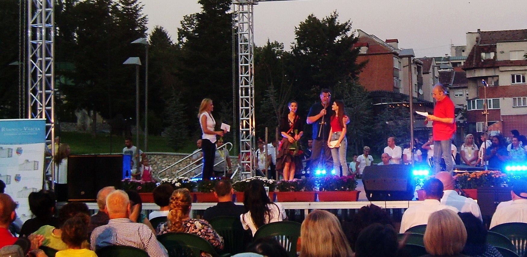 40568551_455305241630034_6305269671385890816_o