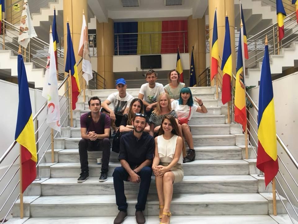 41958066_241445349835294_6931357757182312448_n