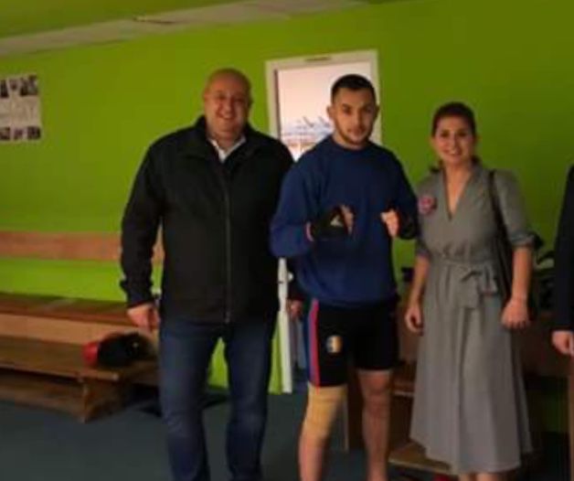 F9574F33-D755-4030-A96D-1EE6012B3961