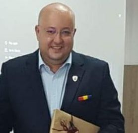 BCC8202D-7F08-4447-BDA5-161EE6D99B17