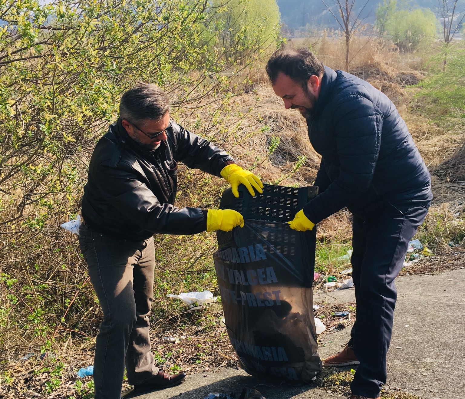 ED5A75A8-EED6-473F-9B48-F316D4952EF6