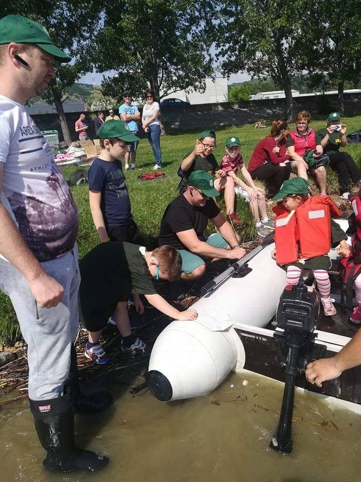 9B8B9048-07B2-4B29-BCA4-F9EFC2B99B80