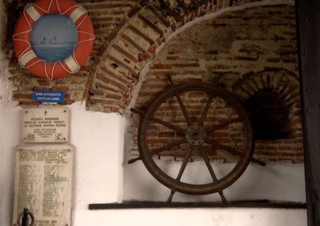 6291DFCB-76AC-4EC6-BBCA-07F29E49673B