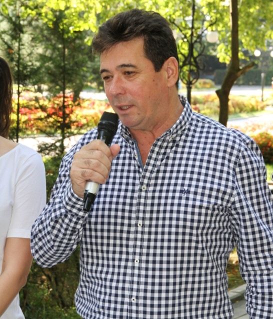 4E90677B-E7E0-4C82-8F57-D22831775221