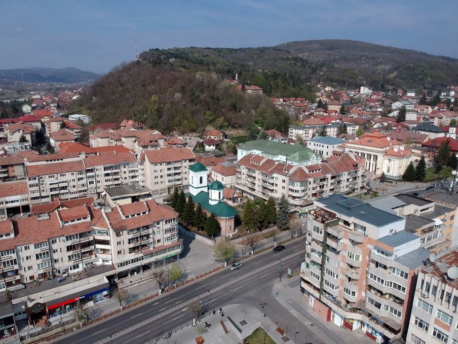 68943888_2351762915072527_1343850826891788288_n