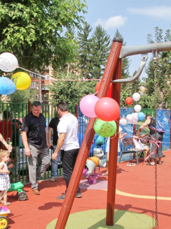 6C5E0A4B-7F51-4E25-AE5E-EAB76B62C1CA