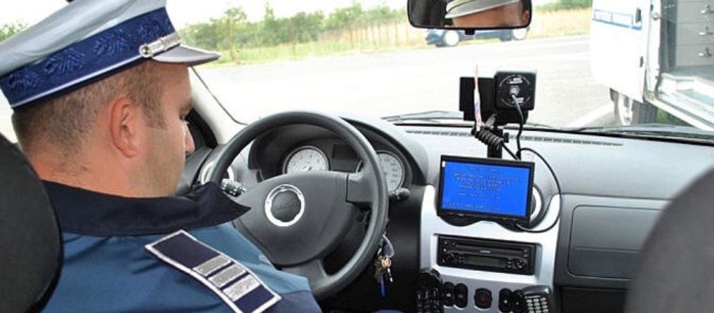 ABC4C8A0-8C00-4F7F-A239-3AA1DC402BB6