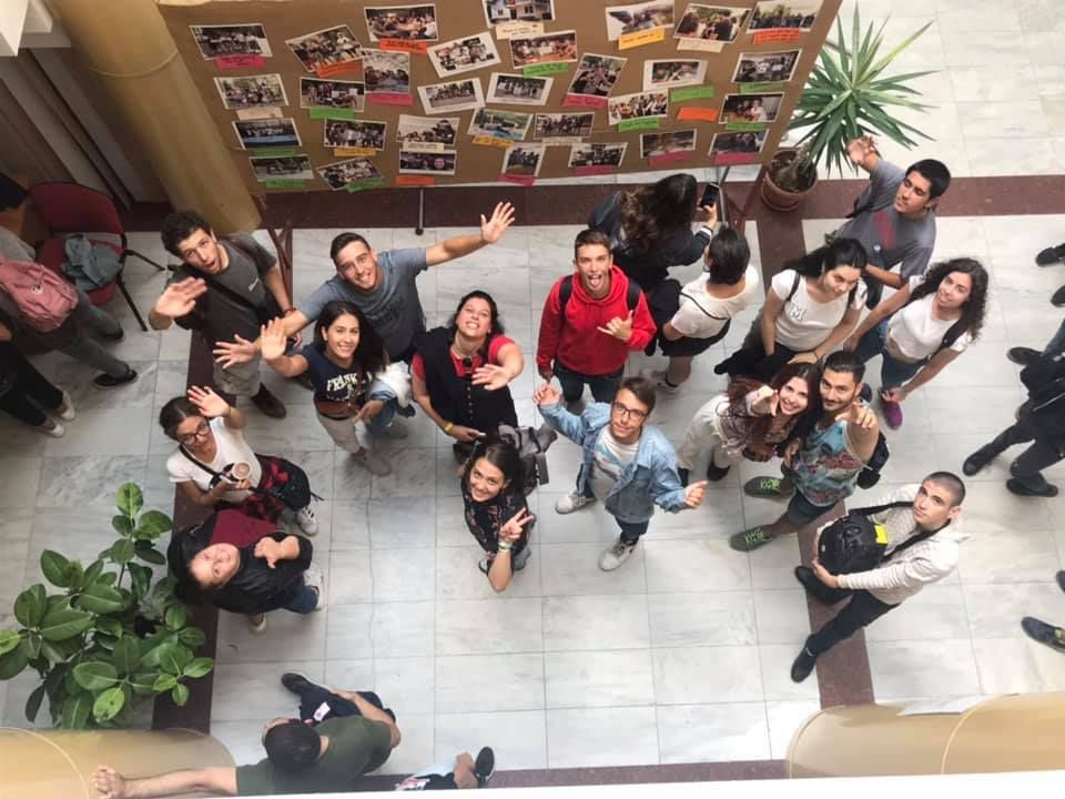 70127817_404835090175540_7416796869604409344_n