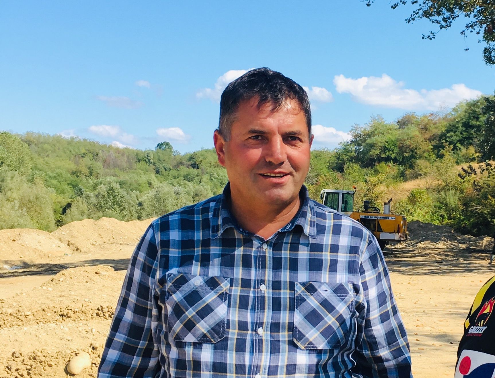 7E6D1671-2E87-47A2-97B0-4605CE3AE67A