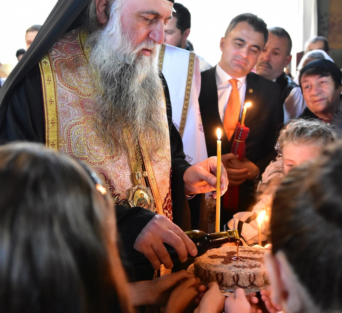 F6FB23BB-D74D-46DE-85C4-C4BF446CCFA3