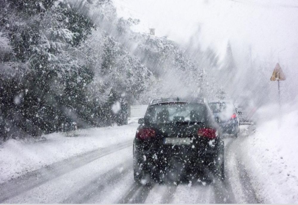 Vreme rece, ninsori la munte și ploi