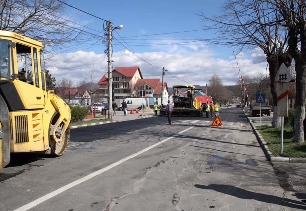 Circulație reluată pe bulevardul N.Bălcescu din Râmnicu Vâlcea