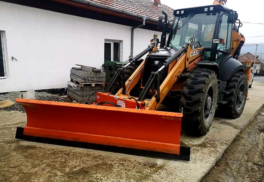 Pregătiri pentru ninsori, la Vâlcea