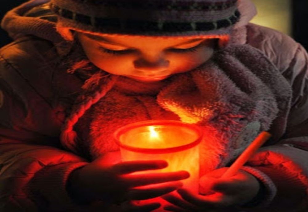 Sfânta Lumină de Înviere va fi adusă în fața caselor