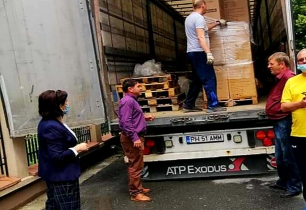 Primele măști de protecție pentru elevi și profesori au ajuns astăzi la Vâlcea