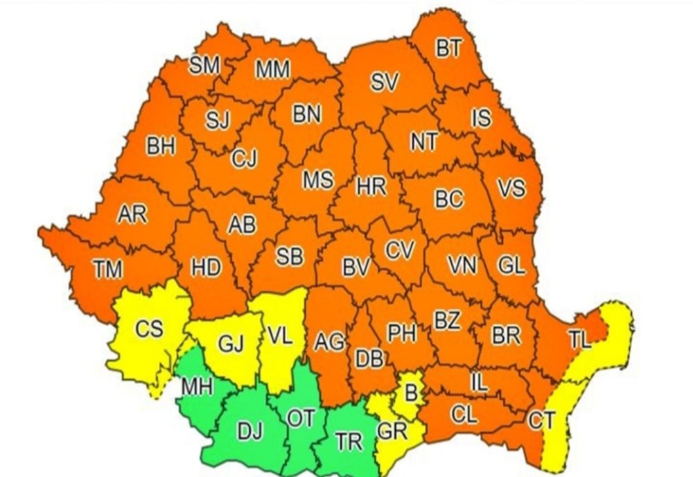 Mai multe zone ale țării sub incidența codului portocaliu de instabilitate atmosferică accentuată