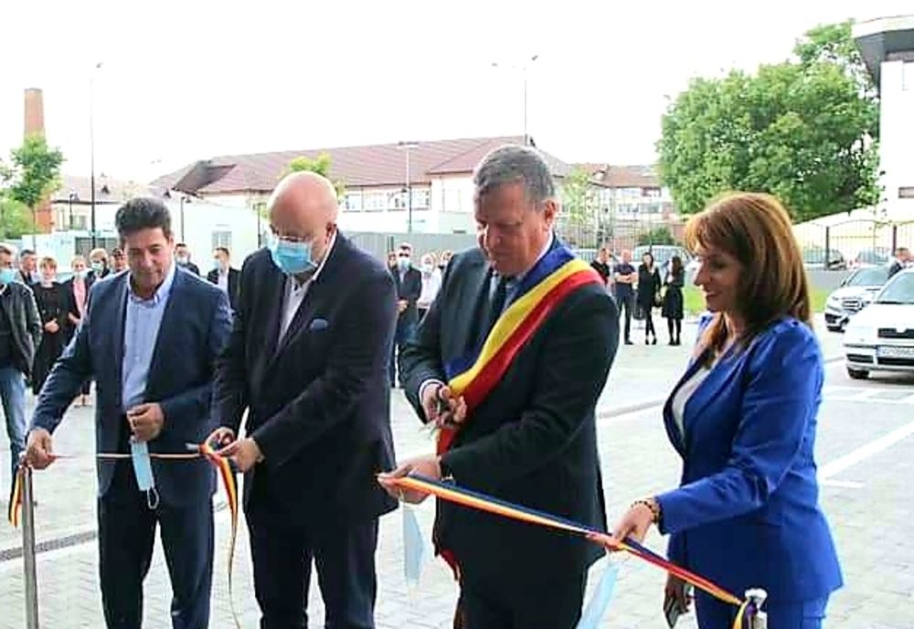 Direcția Economică a Primăriei Râmnicului funcționează de astăzi la "Arenele Traian"