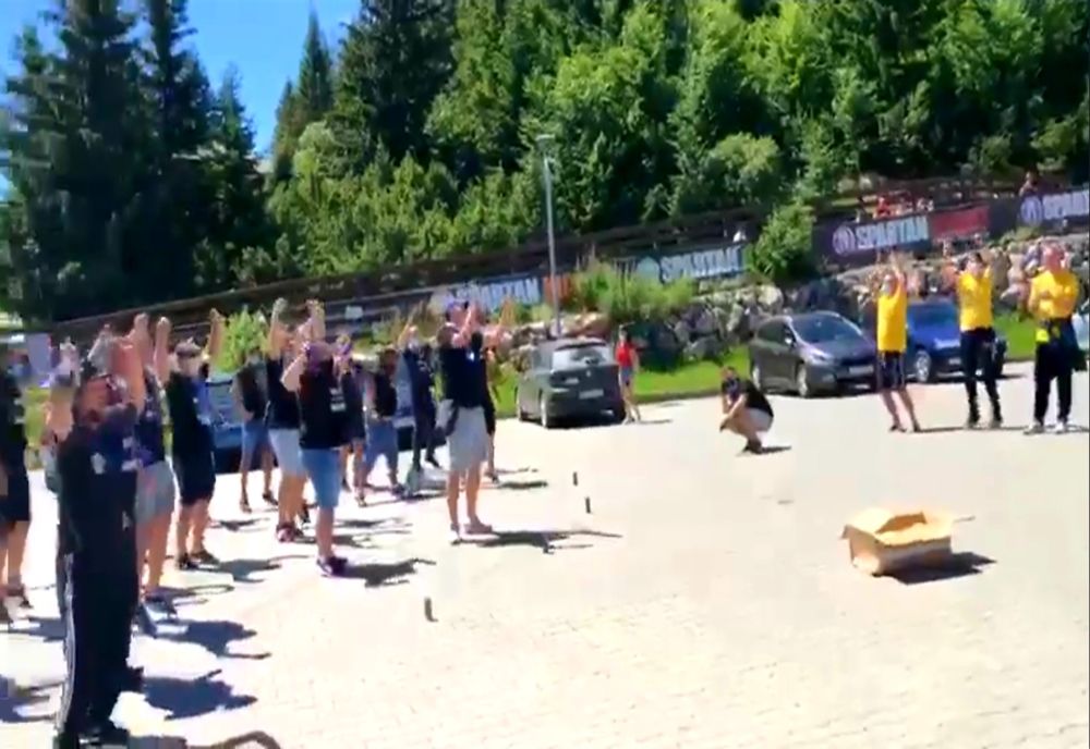 Handbalistele din Vâlcea au fost vizitate de fani