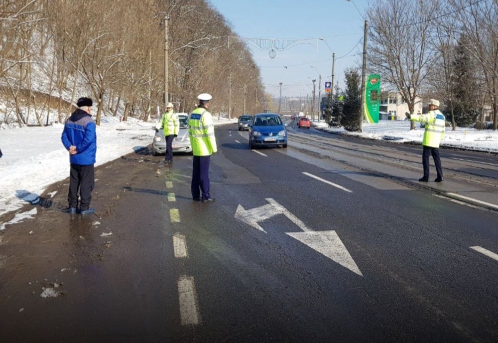 Voineasa: Un brad a cazut peste firele de inalta tensiune