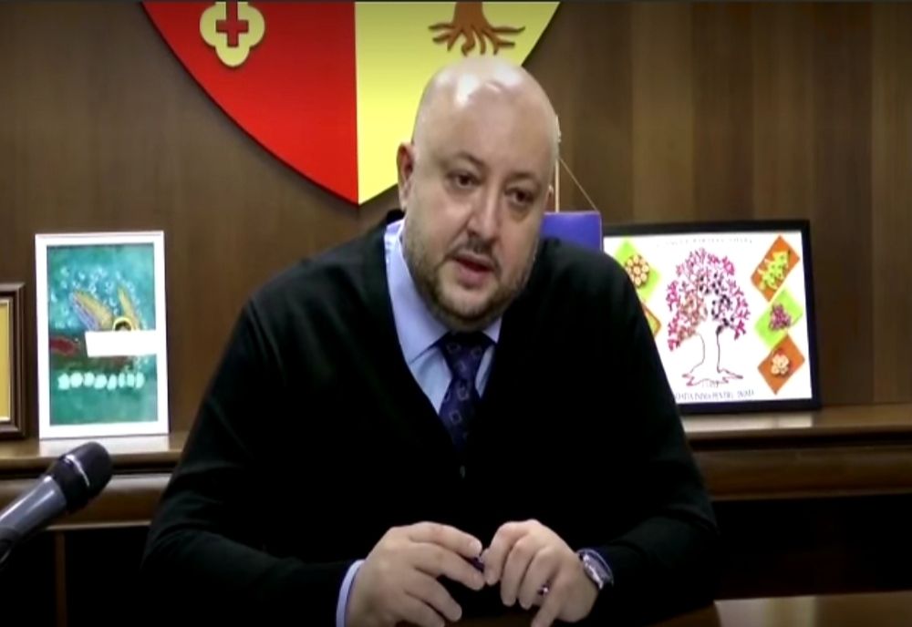 Constantin Rădulescu: Stimulente financiare pentru personalul medical aflat în subordonarea CJ Vâlcea.