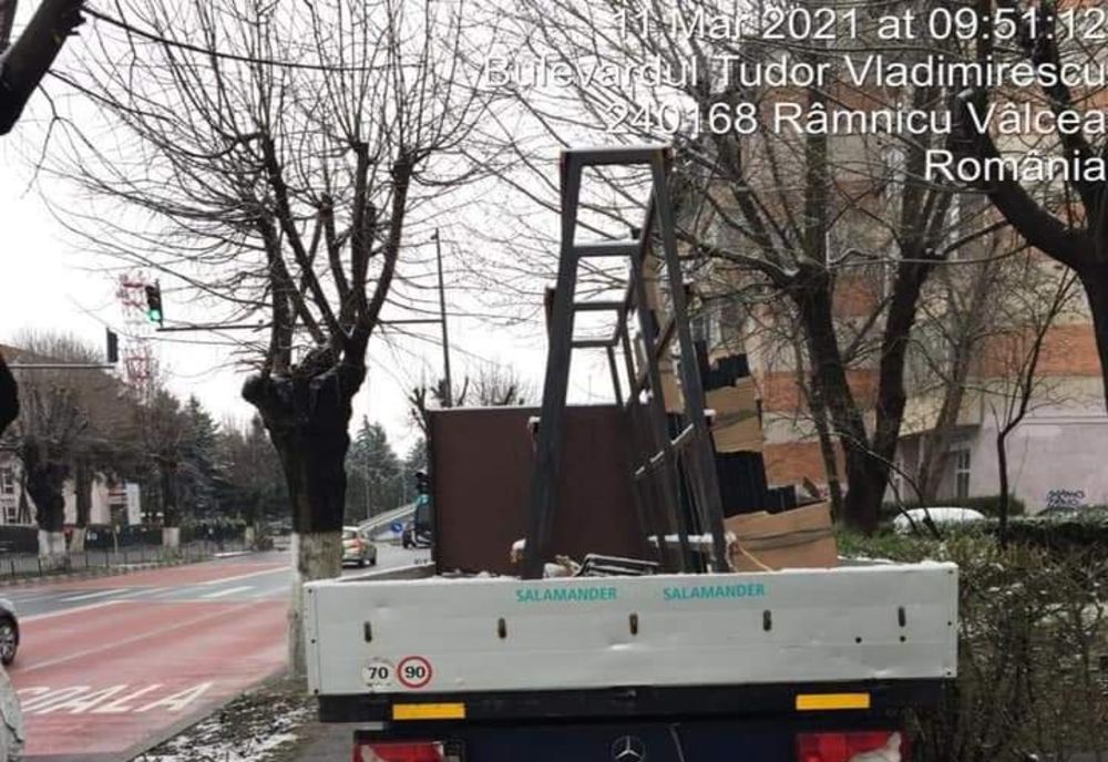 În Râmnicu Vâlcea Poliţia Locală va sancţiona şoferii care parchează neregulamentar