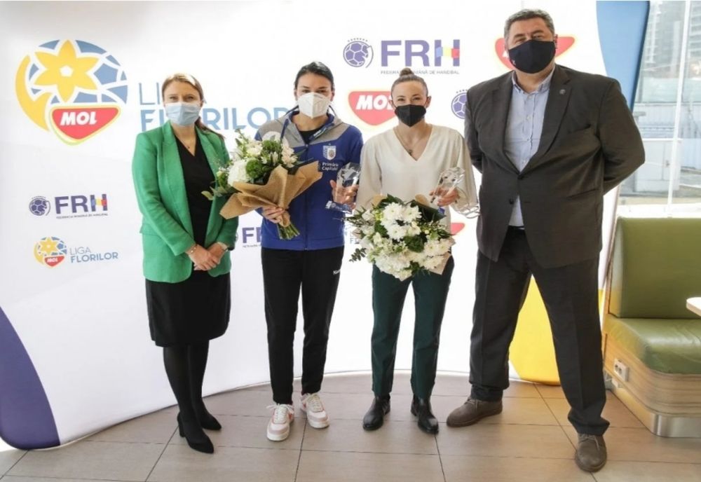 Kristina și Cristina, premiate înaintea „dublei” CSM București- SCM Rm. Vâlcea 