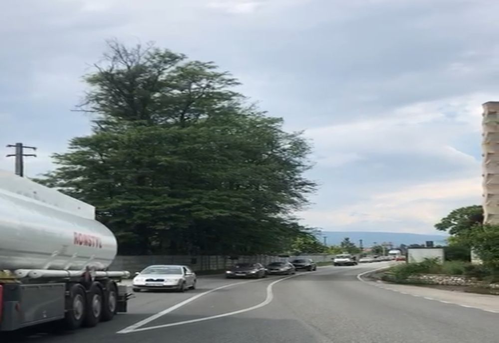 Aglomeraţie pe Valea Oltului la această oră! Trafic îngreunat la Budești- Vâlcea