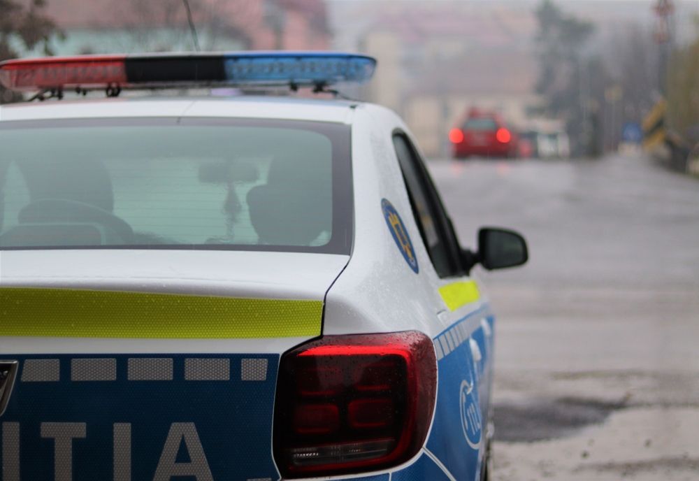 Incident rutier în Vâlcea. Opt oameni, printre care doi copii, au fost răniți