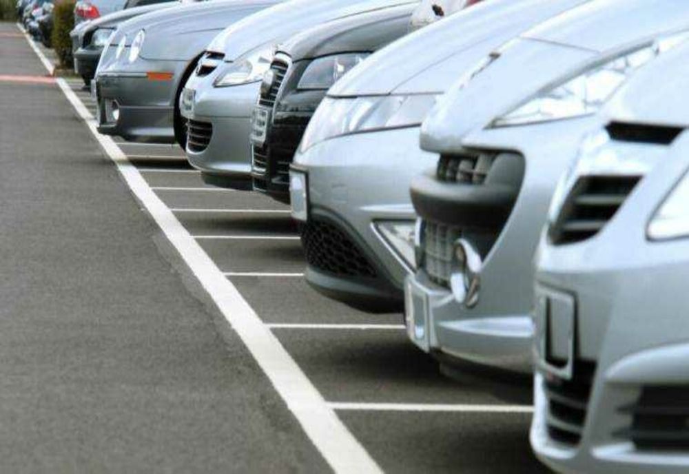 Chiar dacă locul de parcare e al tău, nu poți să faci ce vrei cu el. Legea te poate lovi cu amenzi usturătoare