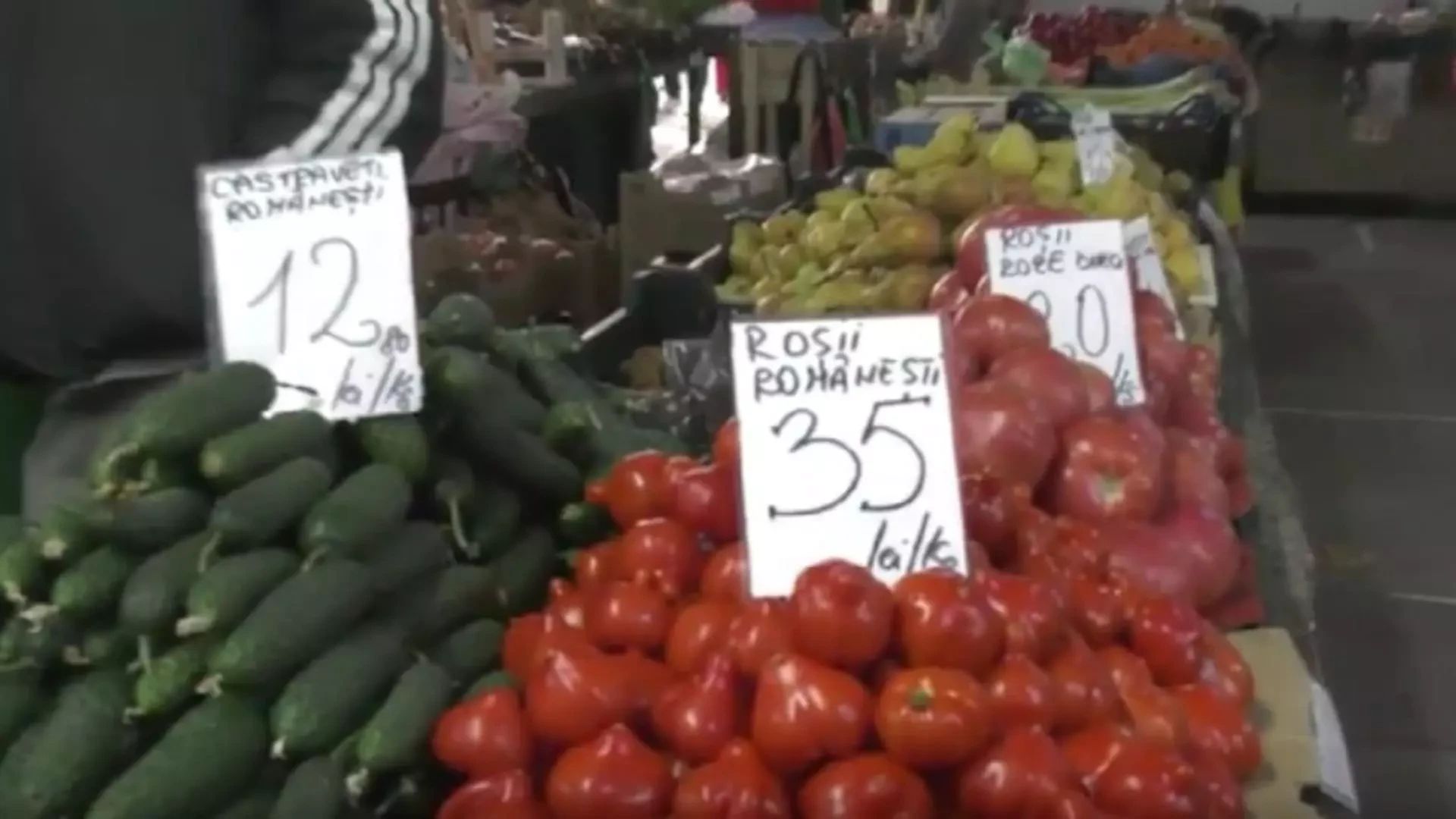 Prețurile de la tarabă scot clienții din piață