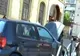 Mașină în flăcări în Râmnic. Șobolanii, o posibilă cauză